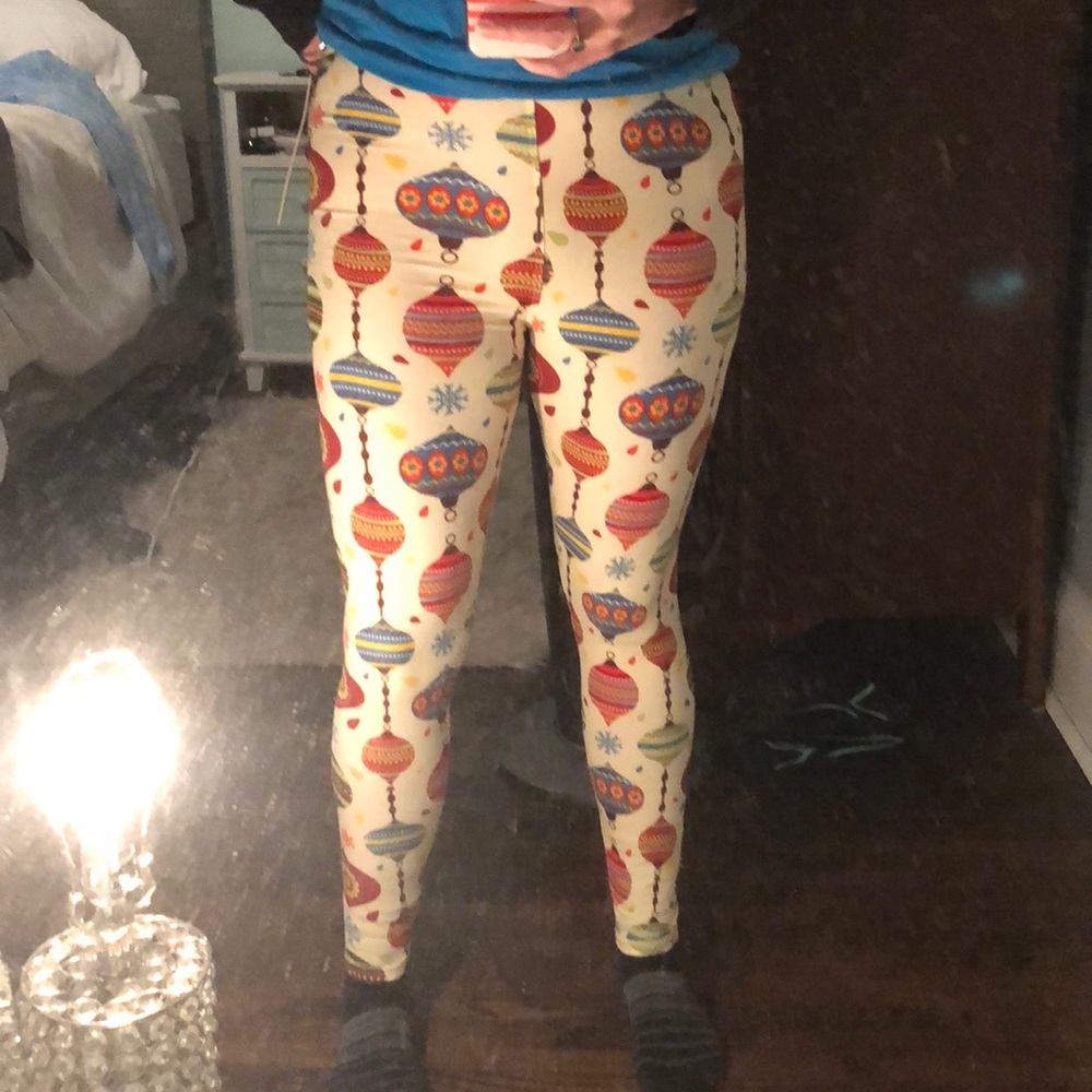 Christmas Ornaments Leggings- super soft - Picture 2 of 4